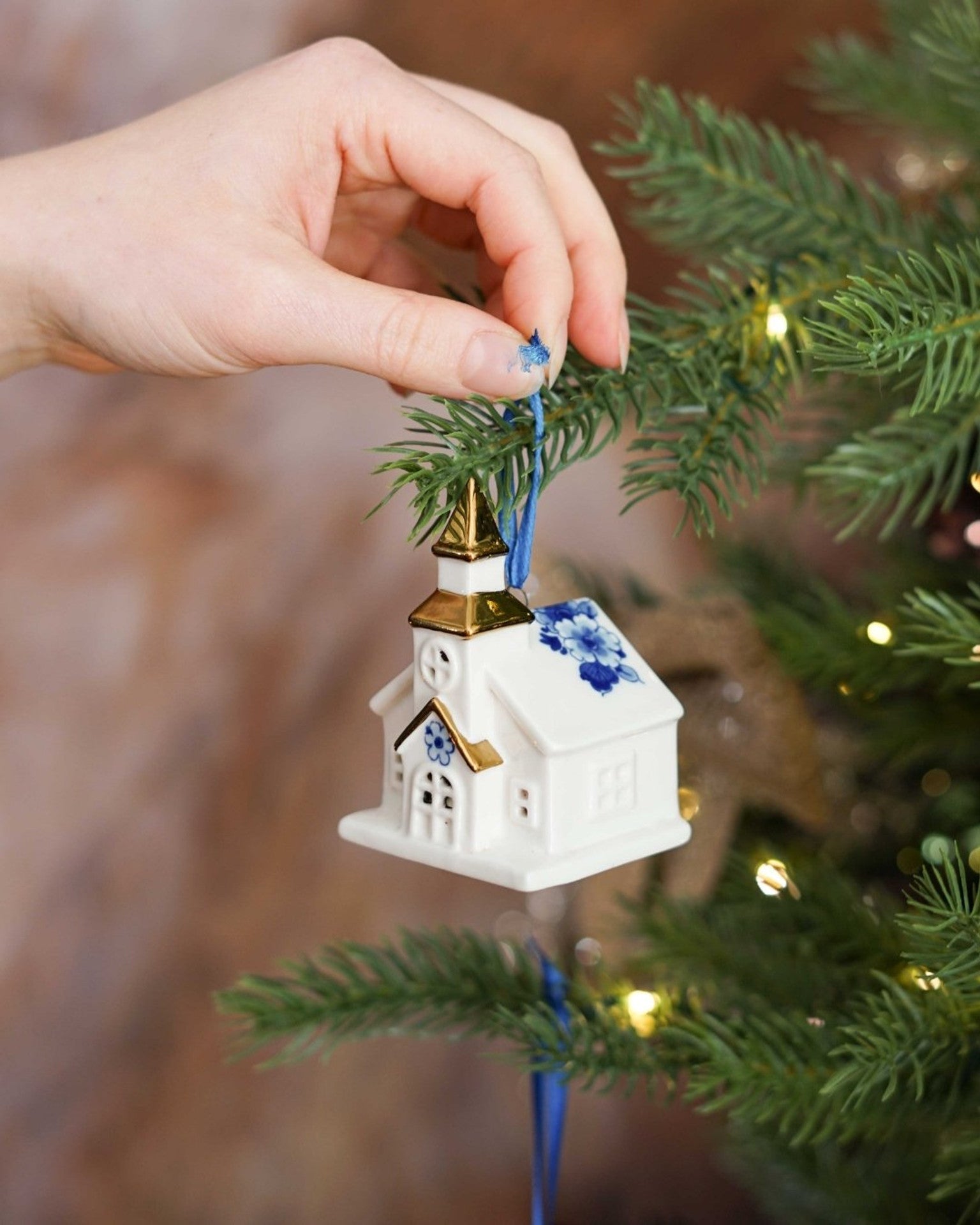 Christmas Ornament Church - 8 cm-2
