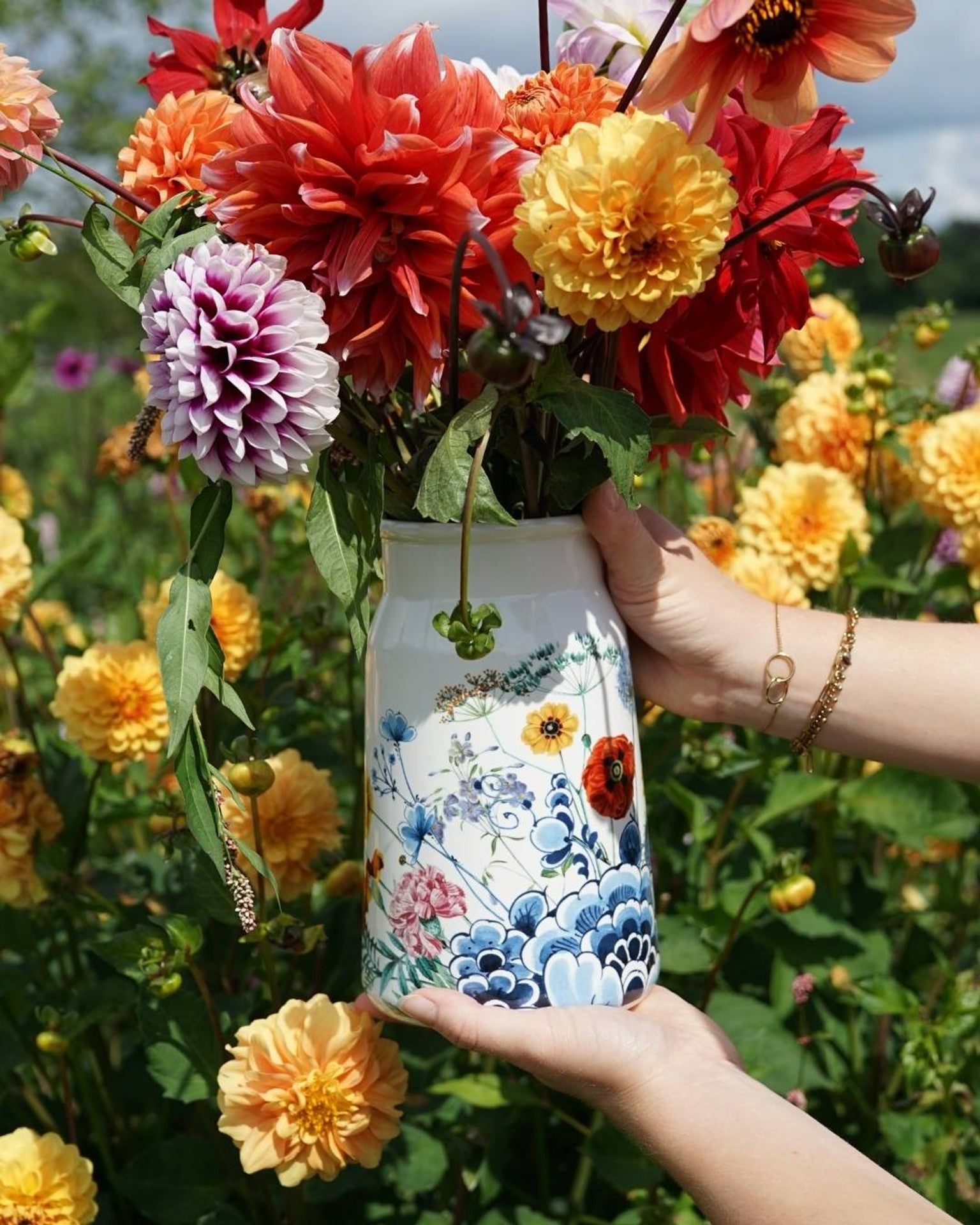 Vaza u Obliku Kante za Mlijeko - Cvjetna Oaza - 20,5 cm