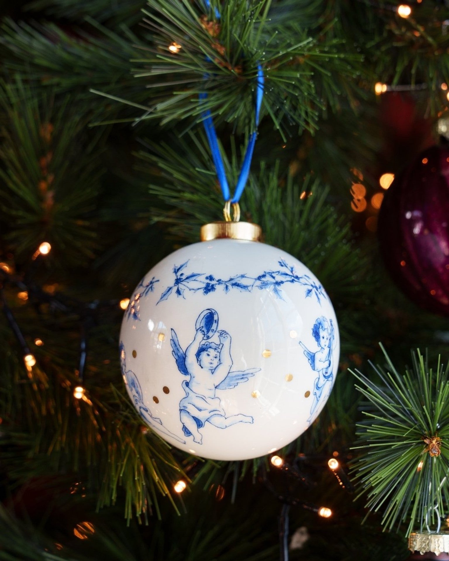 Božićna Kuglica - Anđeo - 8 cm